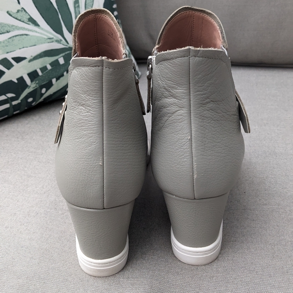 Linea Paolo Freshton High‎ Top Wedge Sneaker Size 11 - Picture 2 of 6